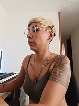 MiaMorgan_ - SHOW ASS