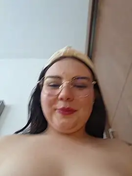 Julieth85_ - Fuck me with the domi + big squirt on 💦