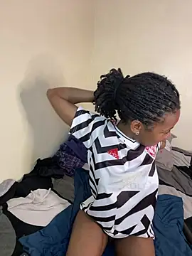 Teenyme - spread holes
