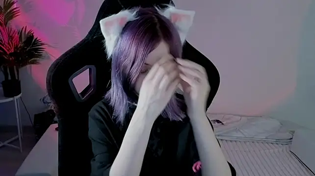 Hikkacat - sexy teeth ✿ purring kitty