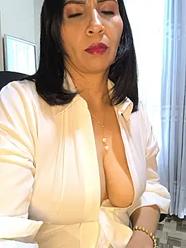 Mrsvictoriaaa - Public masturbation 💦🫦😈✨