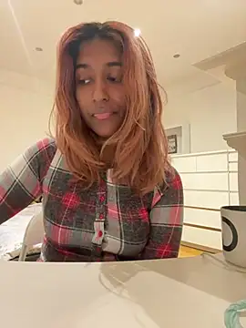 DonnaShy - Oil massage on legs🫦