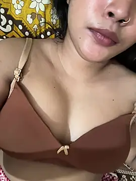 Heena-khan-12 - Boobs show and face show