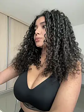 Curlyierr - UNDRESS AND GET NAKED