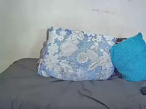 Feathergal69_ - show color panty