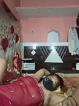 Hot_Indiancpl