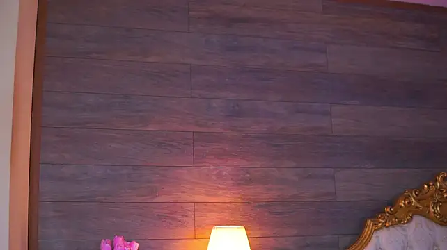 Juicy_Jessye - Warm me up with your touches