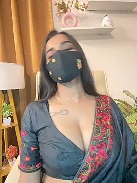 Its_ur_flora - Boobs tease n turn 360°