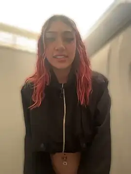 Jouse_hoffman_ - Flash tits in street x2