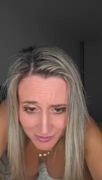 Malicia-hot - Suce Gode