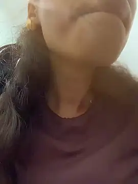 -_MiaQueen_-