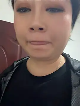 Tutu8869 - 兔兔热了怎么办？