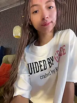 Chanel_Win - dance sexy x5 min without clothes