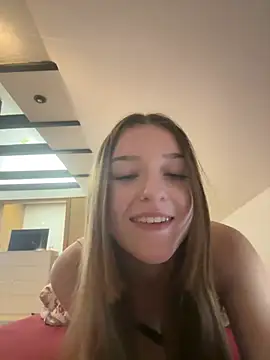 MyCherryKiss - Show your Boobs and Play 1 Min💦