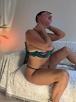 HotLdyllic