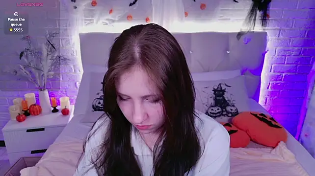Alice_Calm - Tease boobs