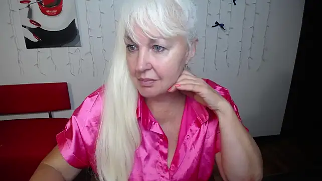 BlondyLeeBest - gold earrings