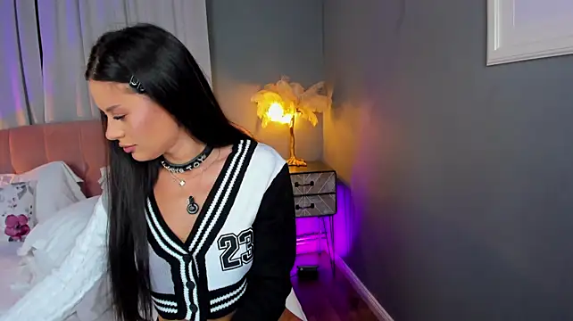 AmedeeaBanks - I want your hardness inside me🍌