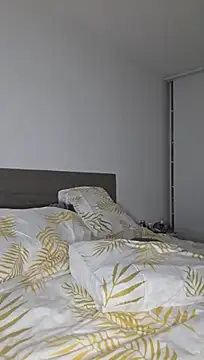 Malicia-hot - Position Levrette / Doggy + je me doigte