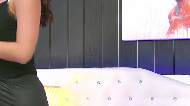SophiaVilner - 💕slowly undress me 💕