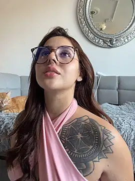 Im_Anto - Show my boobs