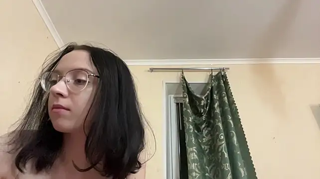 EvaRavelle - take off my pants^^
