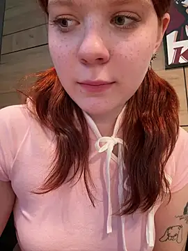 Freaky__Nikki - spit on my naked tits + ahegao :p