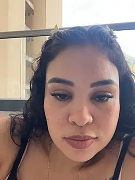 FOX_LATINA - Undress me on the balcony😈🤫🤫🤫