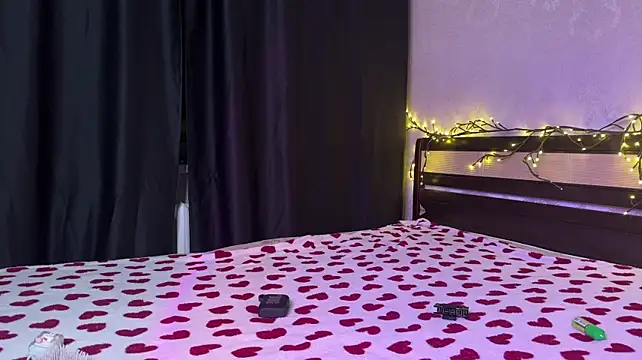 FierceTruffle - Wet fingers slide from lips down my neck
