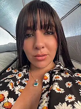 AlanaRouss - Squirt in public