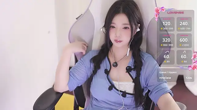 Kitty_baby77 - 完成任务 全裸M腿 5分钟