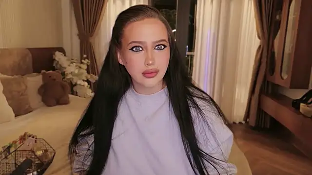 UR_MADDY_ONLINE - naked boobs