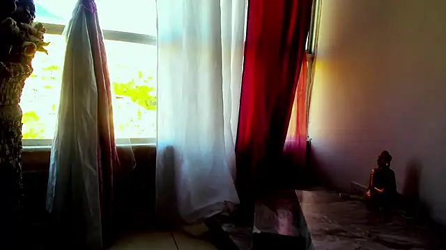 Doll_celeste20 - Squirts in shorts
