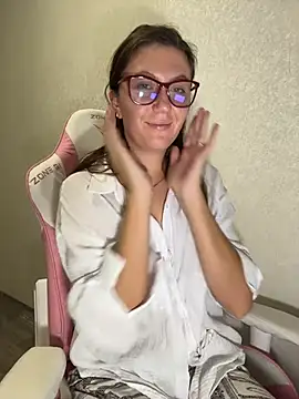 BeatriceTender - doggy without panty