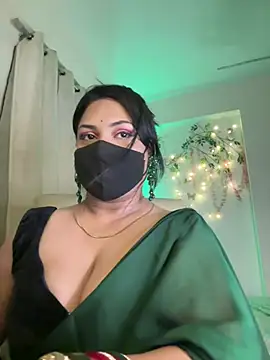 Indian_queen007 - show nude ass