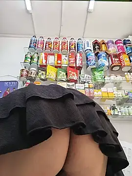 Roxana_sexy_2026 - Letting a client suck on my tits 🤫