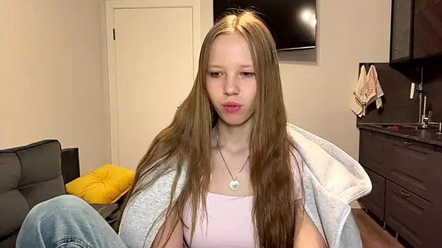 DionnaStrech - i know u want a kiss from me ><