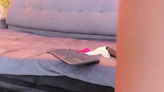 IsaabellaSweet - 🍆Blowjob + bouncing tits🔥