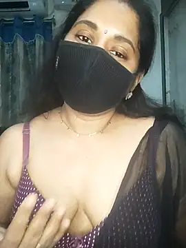Doly_thebubbly - Boobs oil massage in public