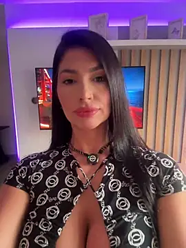 Its_viviana - Cameltoe +show pussy