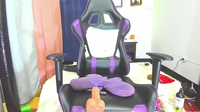 SEXY-BUNNY13 - 2 finger in ass