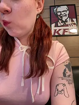 Freaky__Nikki - spit on my naked tits + ahegao :p