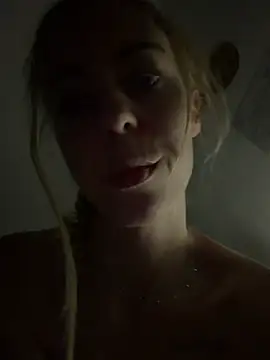 Julia59300