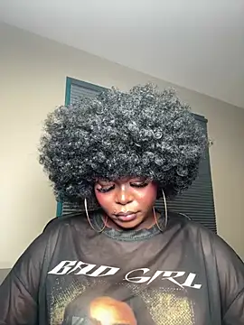 WomanNextdoor1 - Make this pussy scream 🙀 🍑💦daddy