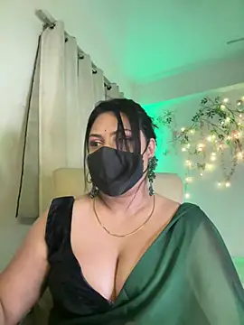 Indian_queen007 - show nude ass