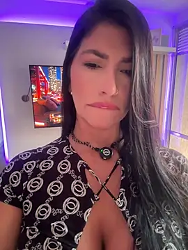 Its_viviana - Cameltoe +show pussy