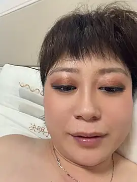Tutu8869 - 兔兔热了怎么办？