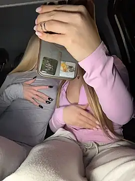 Liza_risky - Tight cameltoe you choose who