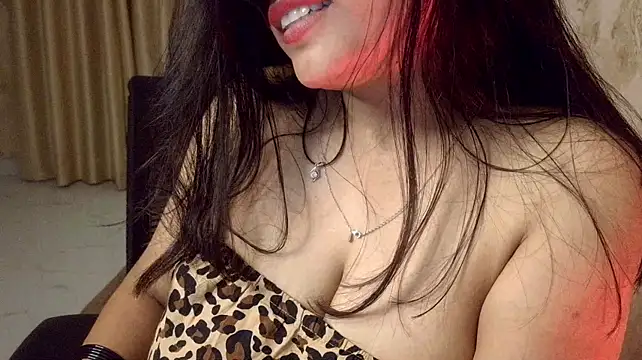 Hey_rhea - bhabhi licking choclate from nipples