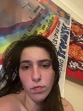Lara1105 - new laptop as this one is shittttt